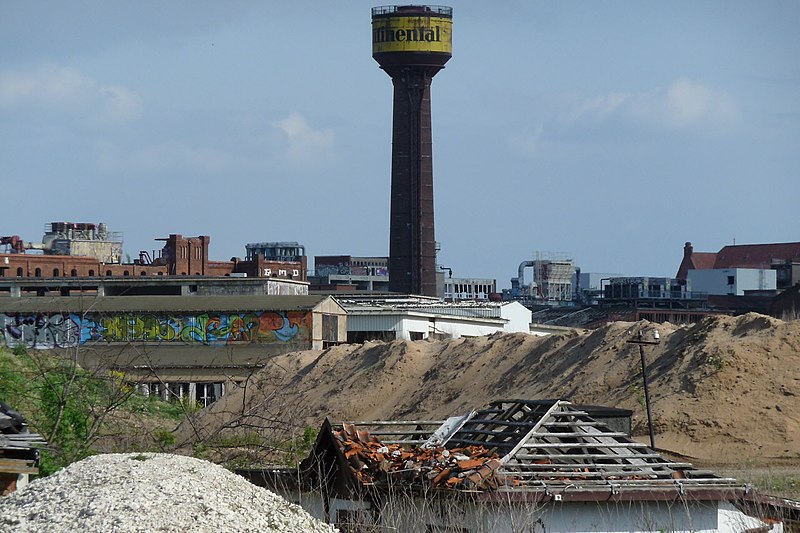 File:Limmer Conti 2008 - panoramio - Mark Voigt.jpg