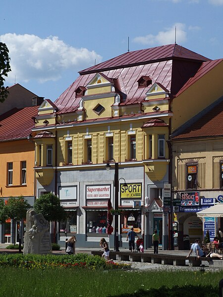 File:Liptovský Mikuláš - building in city center.JPG