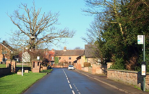 Main Street, Oxton, Notts. - geograph.org.uk - 4302096