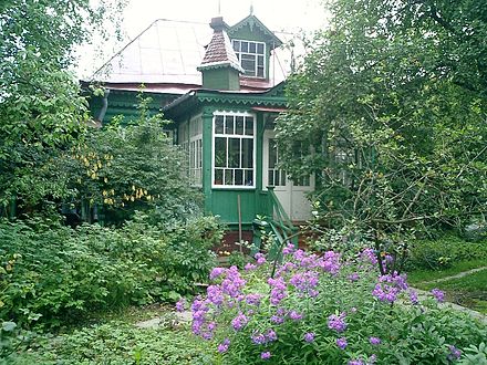 Московские дачи фото. Green dacha Малаховка. Старинная усадьба Малаховки. Малаховка Московская область Тургенев. Дом Шаляпина в Малаховке.