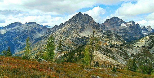 View from Maple Pass Trail with Benzarino (left), Corteo Peak (center), and Black Peak (right)