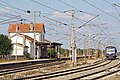 Bahnhof Merrey mit modernisiertem Triebzug der Baureihe X 4300 auf dem Gleis Richtung Hymont-Mattaincourt, 2008