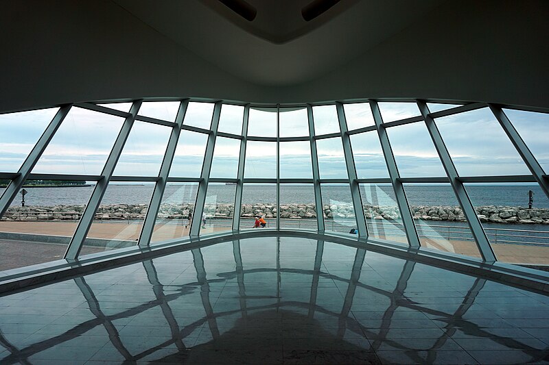 File:Milwaukee Art Museum June 2022 1 (interior).jpg