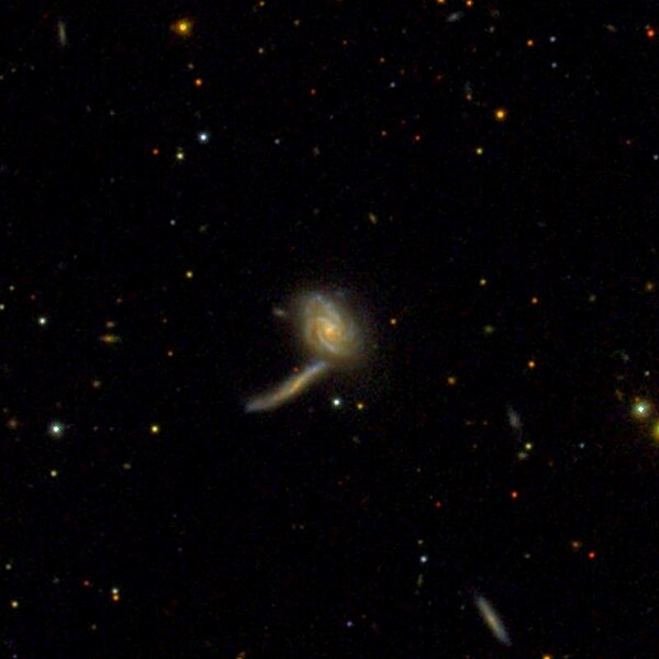 File:NGC6274 - SDSS DR14.jpg