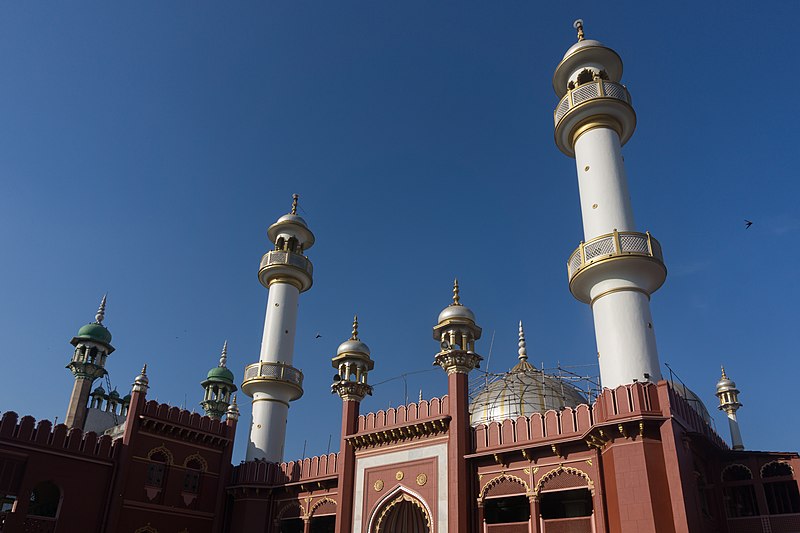 File:Nakhoda Masjid (2).jpg