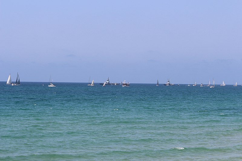 File:Naval Sail By By on Tel Aviv Beach 2018 IMG 7842.JPG