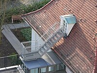 Notfeuertreppe Dach.JPG