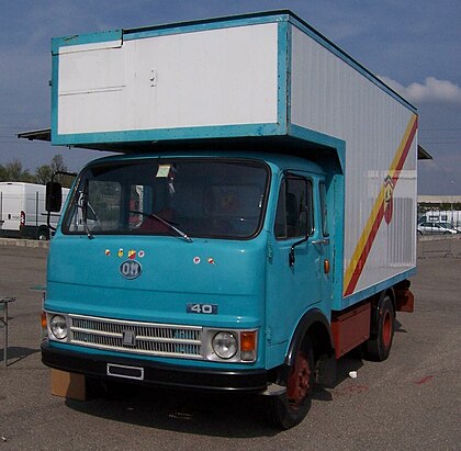 Fiat-OM serie "X" 420px-OM_40_truck