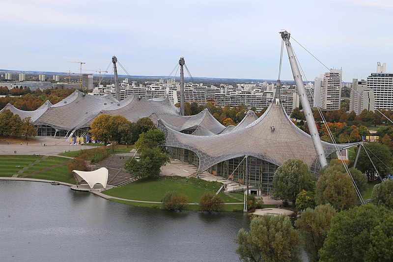 File:Olympia-Schwimmhalle vom Olympiaberg Muenchen-1.jpg