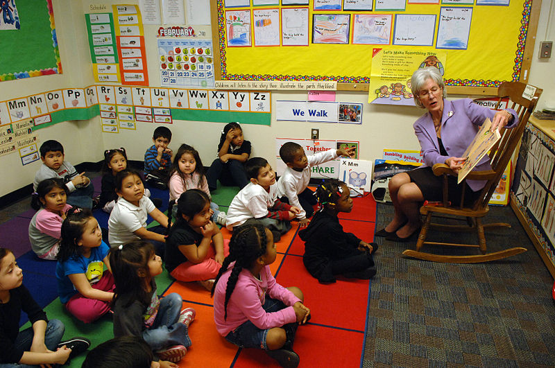 File:On Thursday, February 17, HHS Secretary Kathleen Sebelius visited the Judy Hoyer Early Learning Center at Cool Springs Elementary School in Adelphi, Maryland (3).jpg