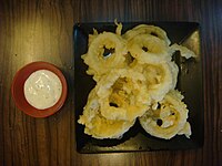 Onion rings with dip sauce (Philippines)