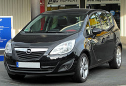 Opel Meriva B front 20100621.jpg