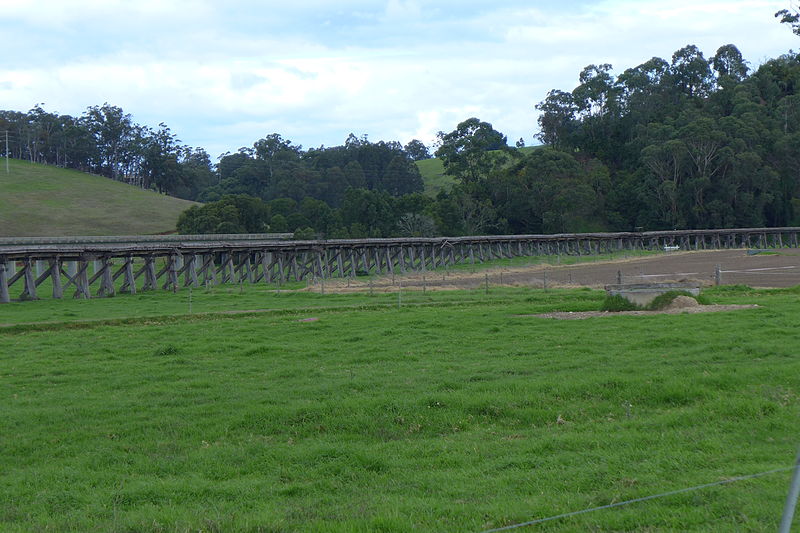 File:Orbost rail bridge Stevage.jpeg