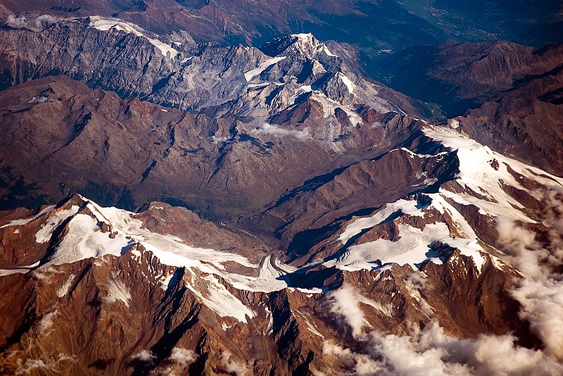 File:Ortler Alps 10000m.jpg