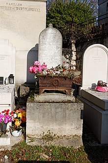 Père-Lachaise - Division 24 - Pettit 02.jpg