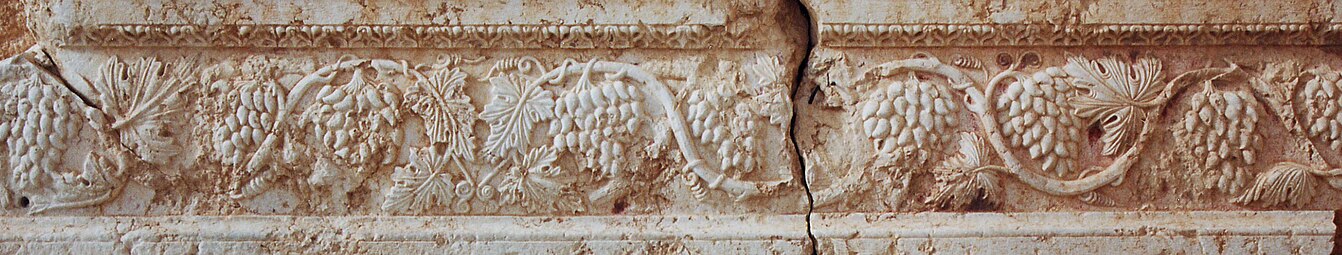 PALMYRA Temple of Baal floral scroll.jpg