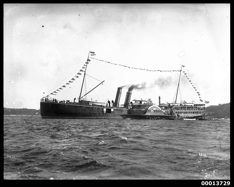 File:Paddle steamer NEWCASTLE probably at the Pittwater Regatta, 1922-1927 (7935155194).jpg