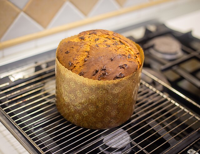 Panettone — Wikipédia