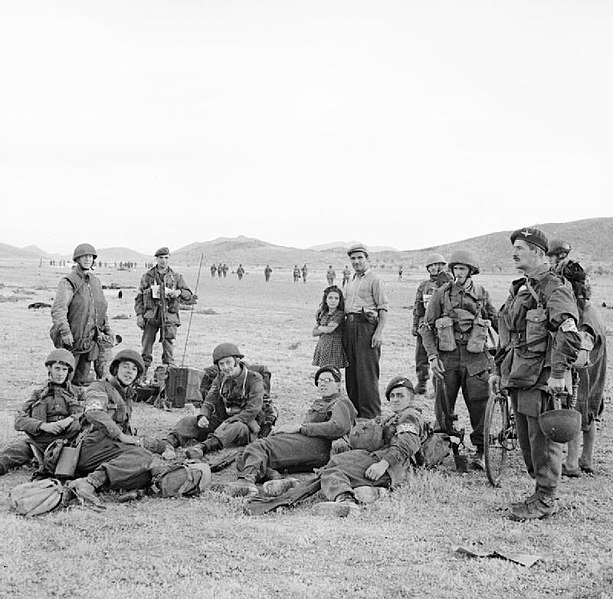 File:Paratroops of 2nd Indpendent Parachute Brigade on the drop zone at Megara in Greece, 14 October 1944. NA19498.jpg