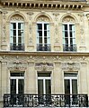 Paris 9 - Immeuble 32 rue de Châteaudun - 2011.jpg