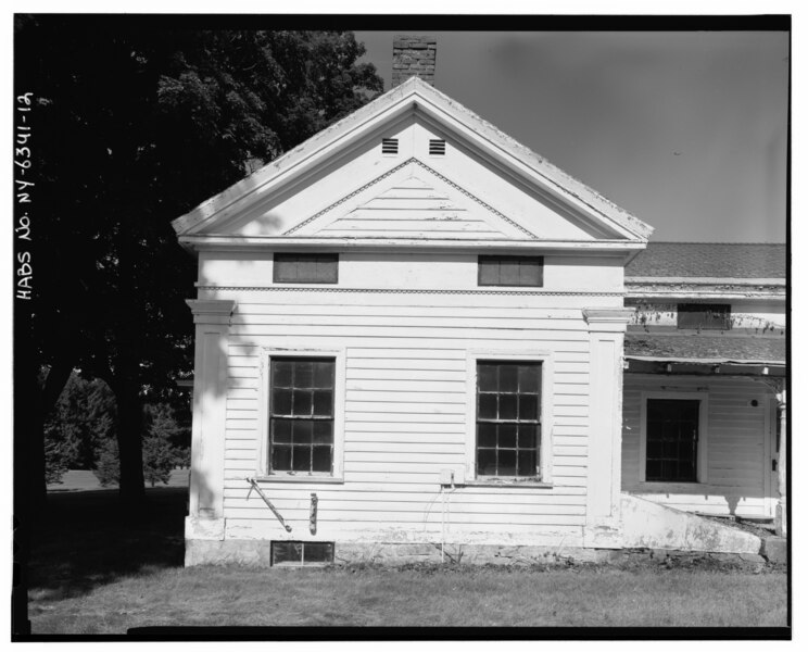 File:Patrick House, Spa State Park, .75 mile southeast of Gideon Putnam Hotel, Saratoga Springs, Saratoga County, NY HABS NY,46-SASPR,2-12.tif