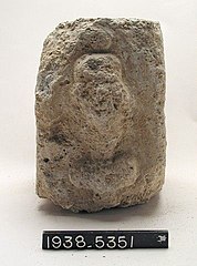 Plaster block with relief bust, Yale University Art Gallery, inv. 1938.5351