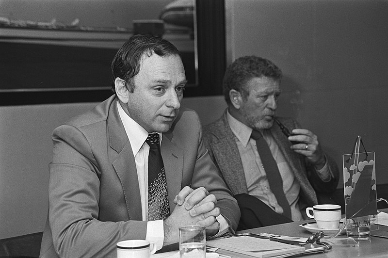 File:Porretten van Y. Krill (direkteur El Al in Nederland, links) en A. Shermao (dire, Bestanddeelnr 931-6666.jpg