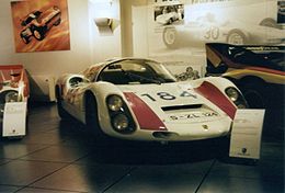 Porsche 910 купе (184) в Porsche-Museum.jpg
