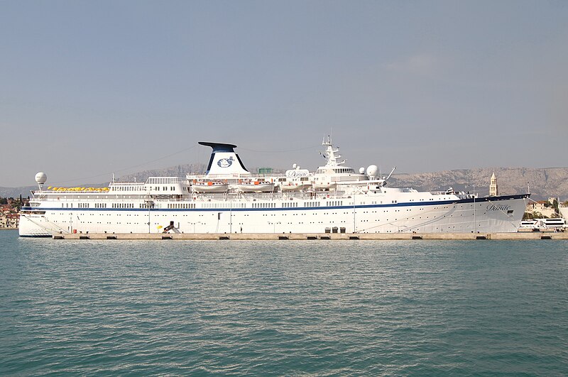 File:Princess Danae (ship, 1955) IMO 5282483; in Split, Croatia, 2011-09-23.jpg