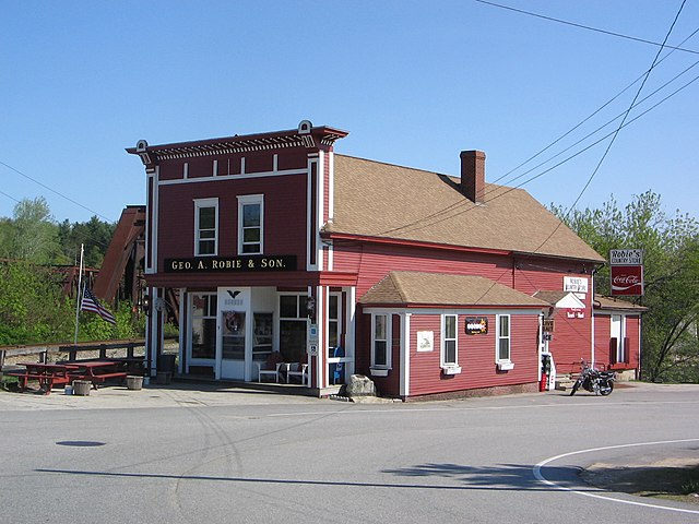 Robie's Country Store in Hooksett Village