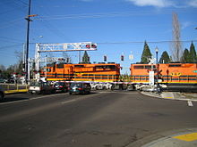 A Portland and Western train in Beaverton SW 170th 4.jpg