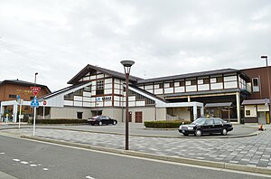 嵯峨嵐山駅: 概要, 歴史, 駅構造