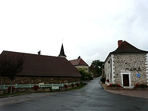 Saint-Pierre-de-Frugie bourg.JPG