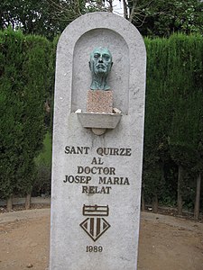 Monumento al doctor Josep Maria Relat.