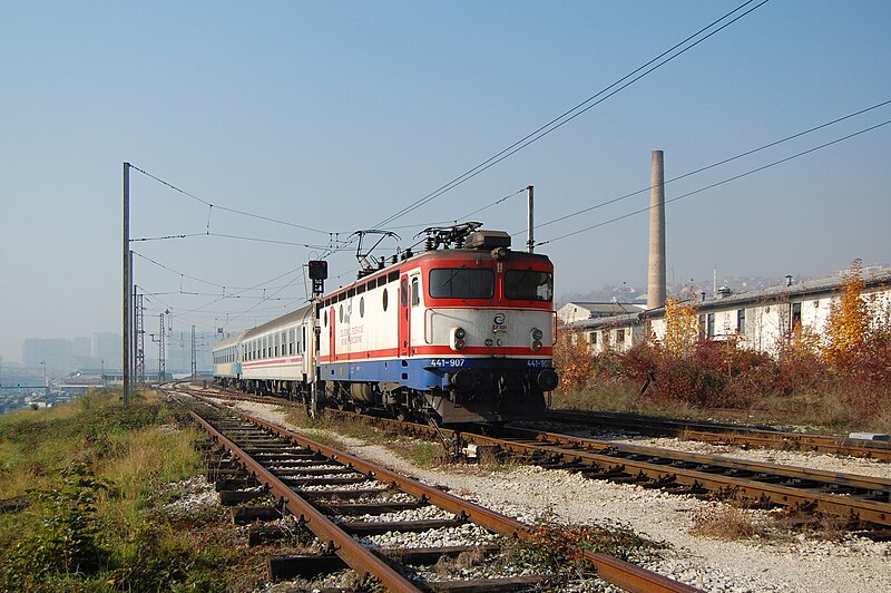 File:Sarajevo Railway-Station ZFBH 441-907 2011-11-03 (5).jpg