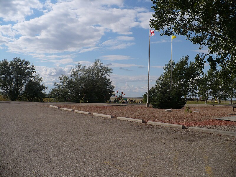 File:Saskatchewan Visitor Welcome Center - panoramio.jpg