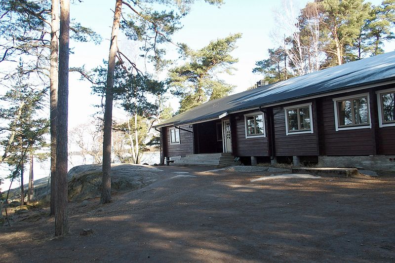 File:Scout camp center in Oriniemi, Hirvensalo, Turku, Finland.jpg
