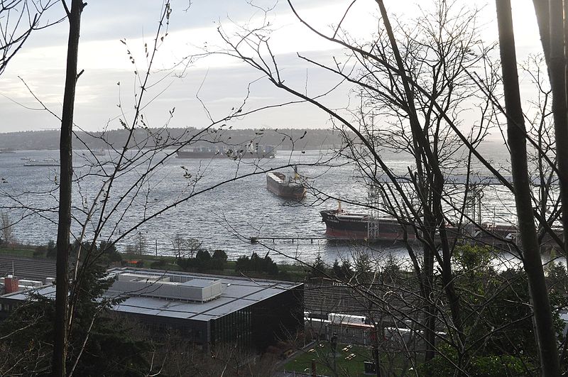 File:Seattle - Elliott Bay from Kinnear Park 01.jpg