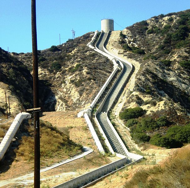 File:Second Los Angeles Aqueduct Cascades, Sylmar.jpg