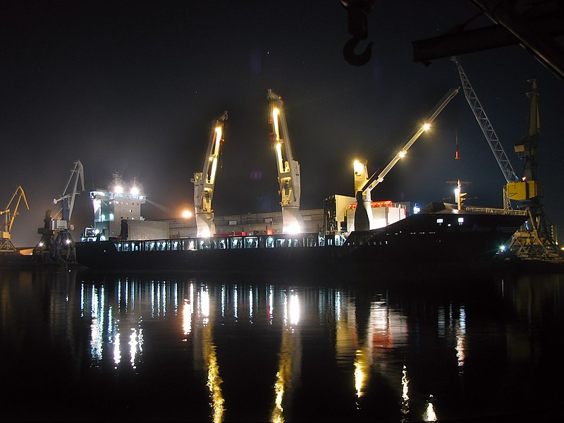 File:Ship in the port of Riga.jpg