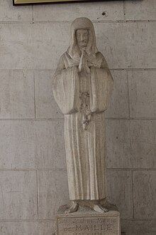 Statue Bienheureuse-Jeanne-Marie-de-Maillé.jpg