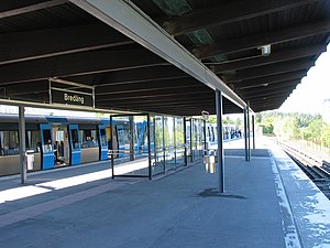 Stockholmské metro bredäng 20060912 001.jpg