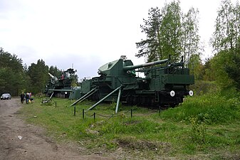 TM-1-180 and TM-3-12, Krasnaya Gorka fort.JPG