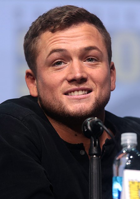 Tập_tin:Taron_Egerton_by_Gage_Skidmore.jpg