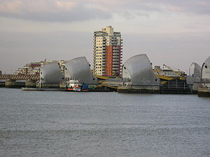 how much did the thames barrier cost