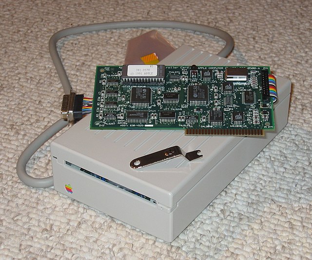 Apple II 3.5 Disk Controller Card & Apple SuperDrive