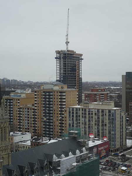 File:Toronto skyline from the 14th floor of St Mike's hospital, 2015 02 01 (1).JPG - panoramio.jpg