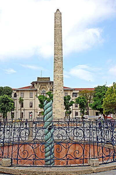 File:Turkey-03241 - Serpent Column (11312671414).jpg