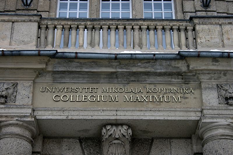 File:Uniwersytet Mikolaja Kopernika Collegium Maximum.jpg