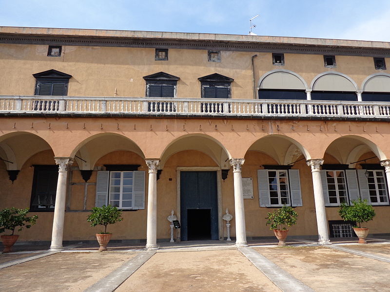 File:Villa del Principe loggias 03.JPG